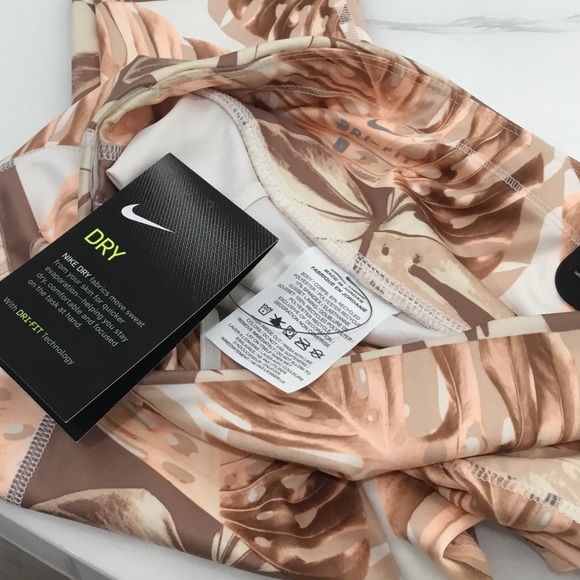 Nike Dry Fit Cropped Length High Waist Leggings NEW - Picture 9 of 12